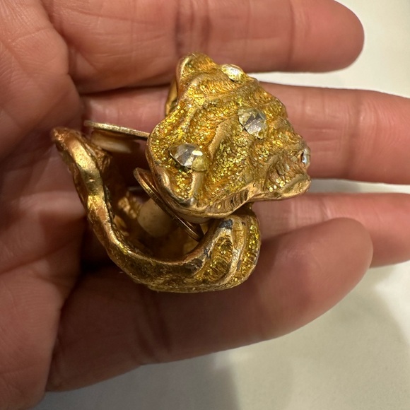 A pair of vintage clip on earrings, by Mimi Di N - Picture 13 of 17